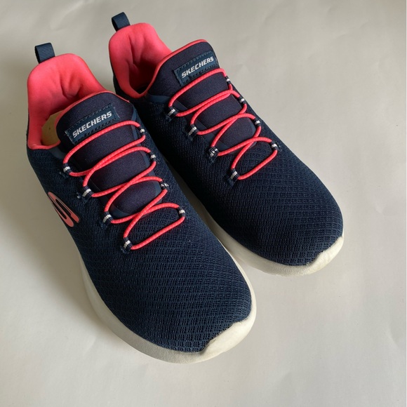 Skecher Summit Women’s Size 8 Navy and Pink - Picture 3 of 7